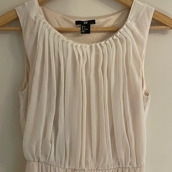 H&M Greek goddess, delicate white dress size 4 - Picture 4 of 6